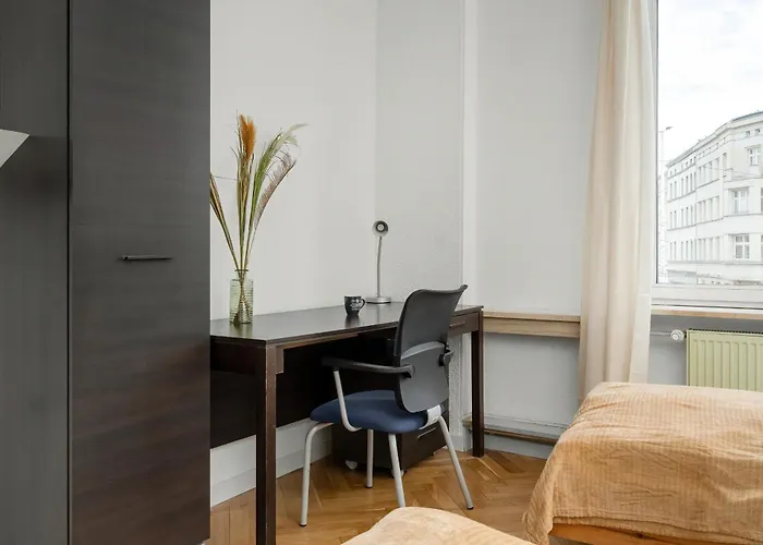 Apartment Przytulny Legionow Z Parkingiem By Renters