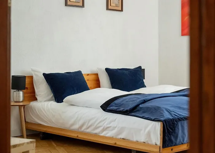 Apartment Przytulny Legionow Z Parkingiem By Renters Wroclaw