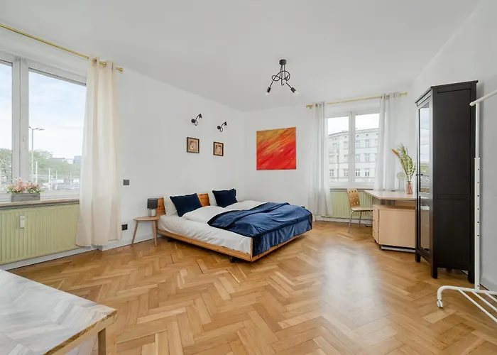 Przytulny Legionow Z Parkingiem By Renters Wroclaw