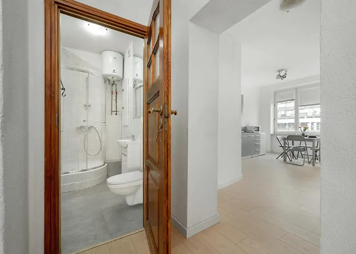 Przytulny Legionow Z Parkingiem By Renters Apartment